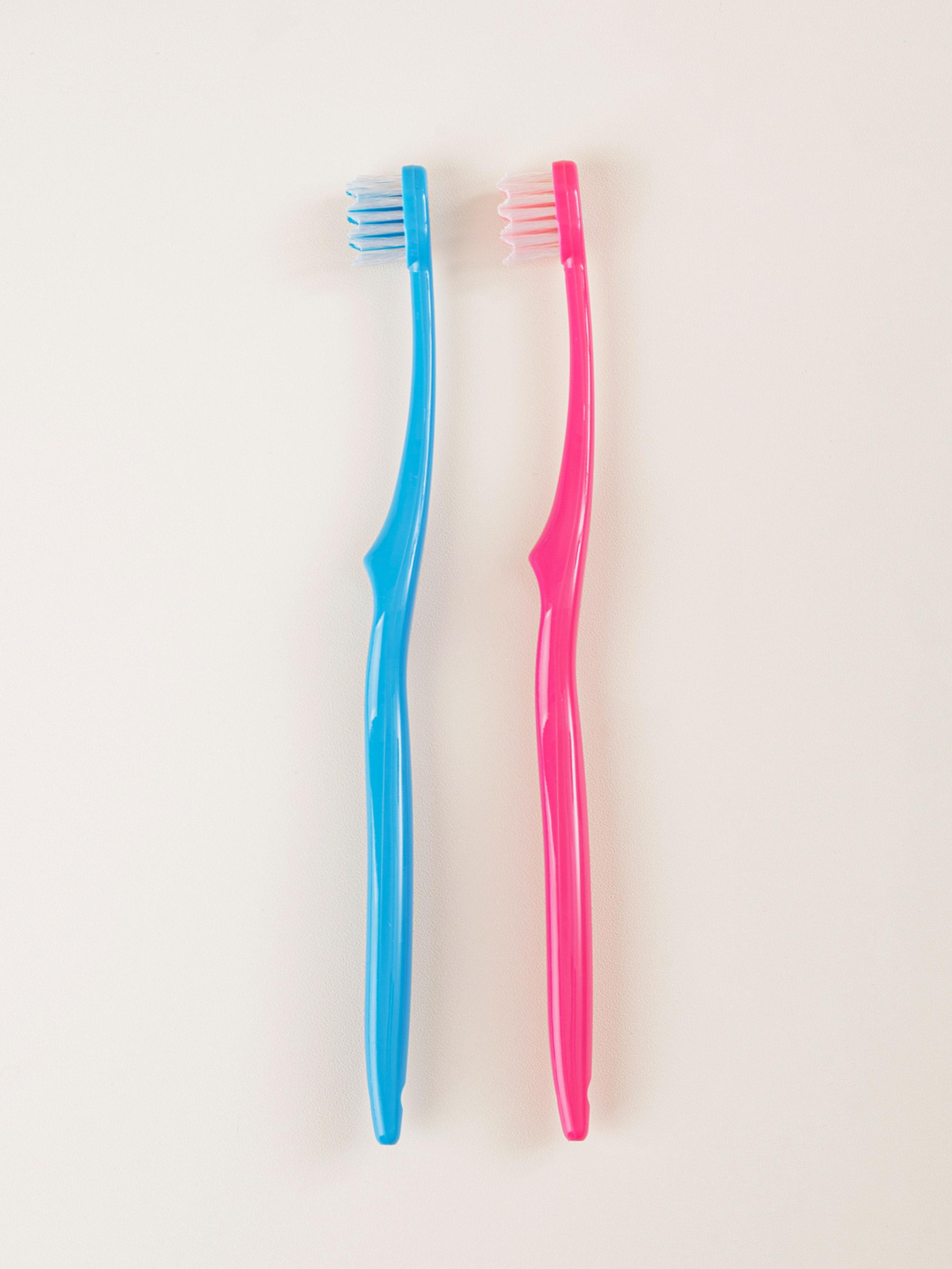 Japanese Compact Wavy Dual-Bristle Toothbrush 2-Pack 1ea