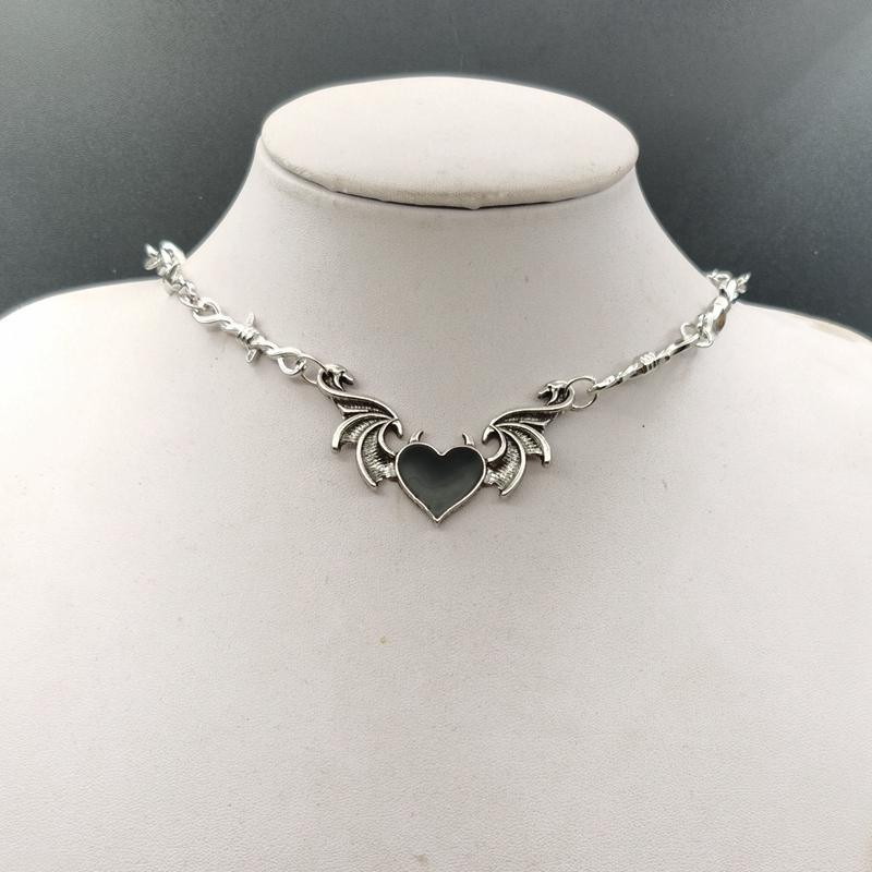 Estetic Goth Diavol Inimă Sârmă ghimpată Colier Choker Punk Bijuterii Hip Hop Y2K Vampir Spini Mici Choker Cadou