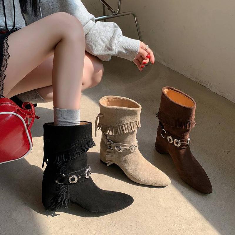 Autumn and winter women's leather boots sleeve medium heel large size women's boots rubber soft sole leather low boots women's versatile Martin boots