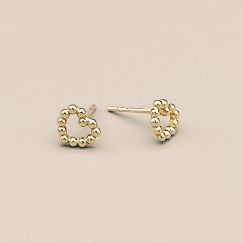 BEFORE MOONRISE [14K] Tiny Heart Earrings GE7