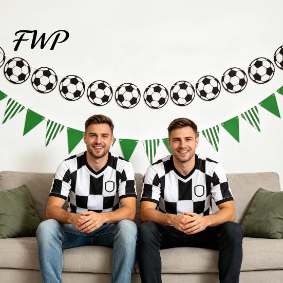 Immersive Fußballszene Dekoration Fußballparty Wimpelkette Dreieckige Fahnen Bälle Girlande Sportthema Themenbezogene Zubehör Hängende Papierwimpel für