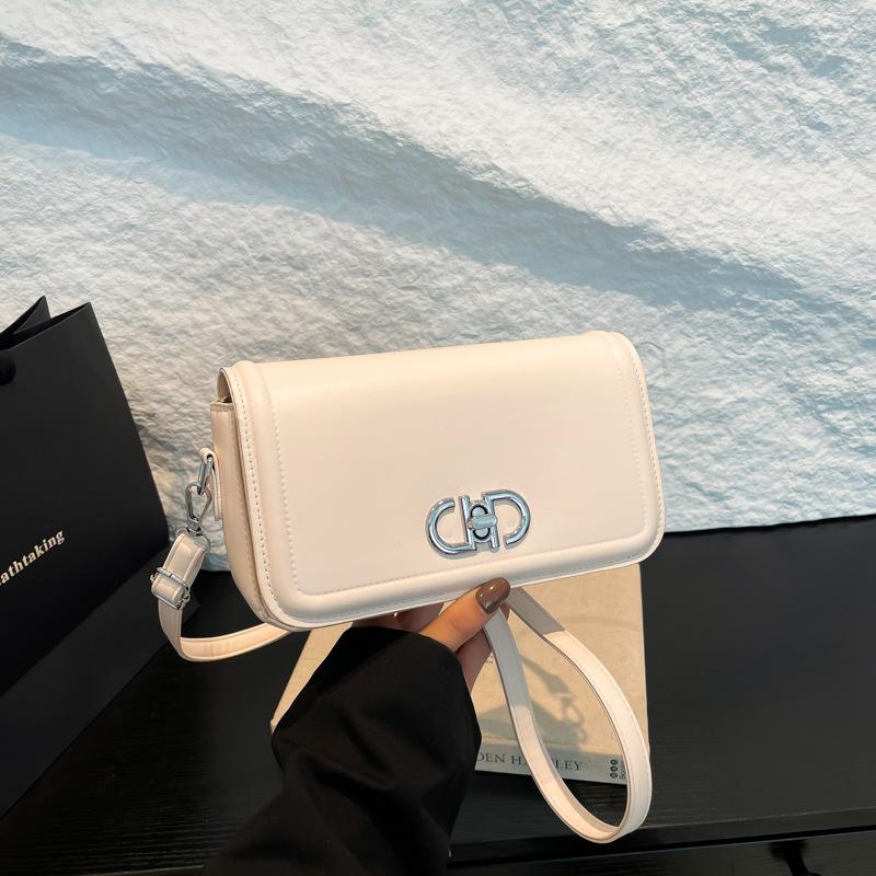 Women's bag messenger bag premium new retro shoulder messenger bag commuter fashion versatile armpit bag