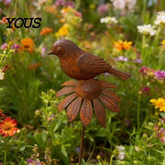 Handmade Iron Garden Sculpture Rusty Decorative Stakes, Metal Flowers Birds Decoration, Daisy Vintage Art Bird Stake, Plant Container Decorations