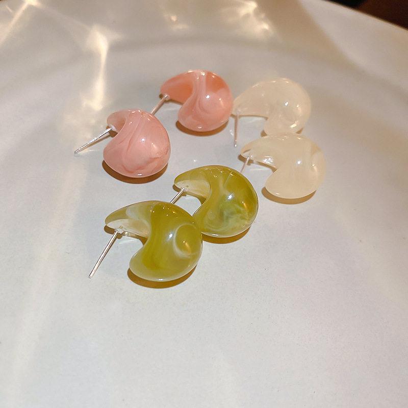 Korean Simple Resin Water Drop Earrings: Versatile, High-End Design for Women