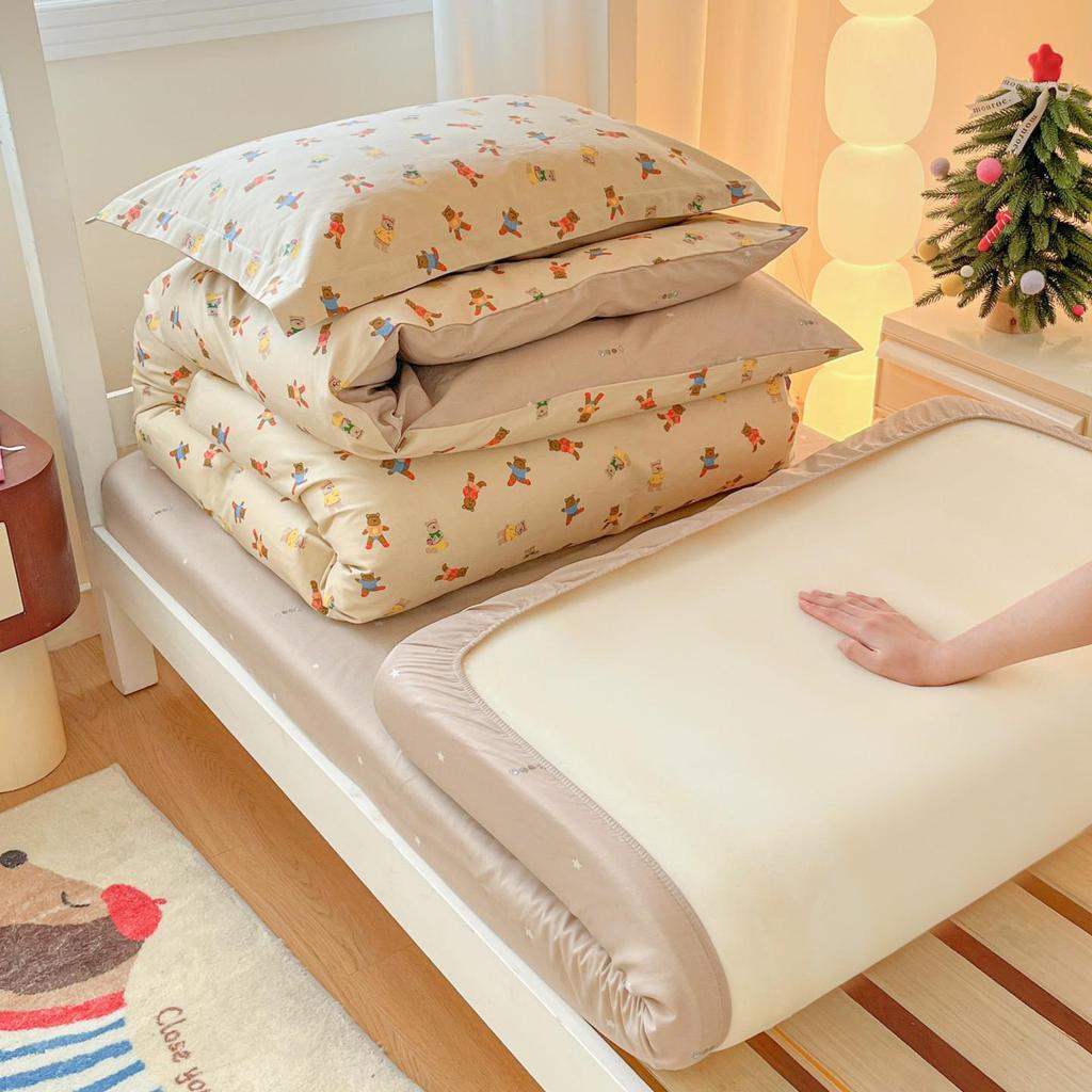 2026 New Cotton Printed Dormitory Bedding: Three- or Four-Piece Set for Single Bunk Beds