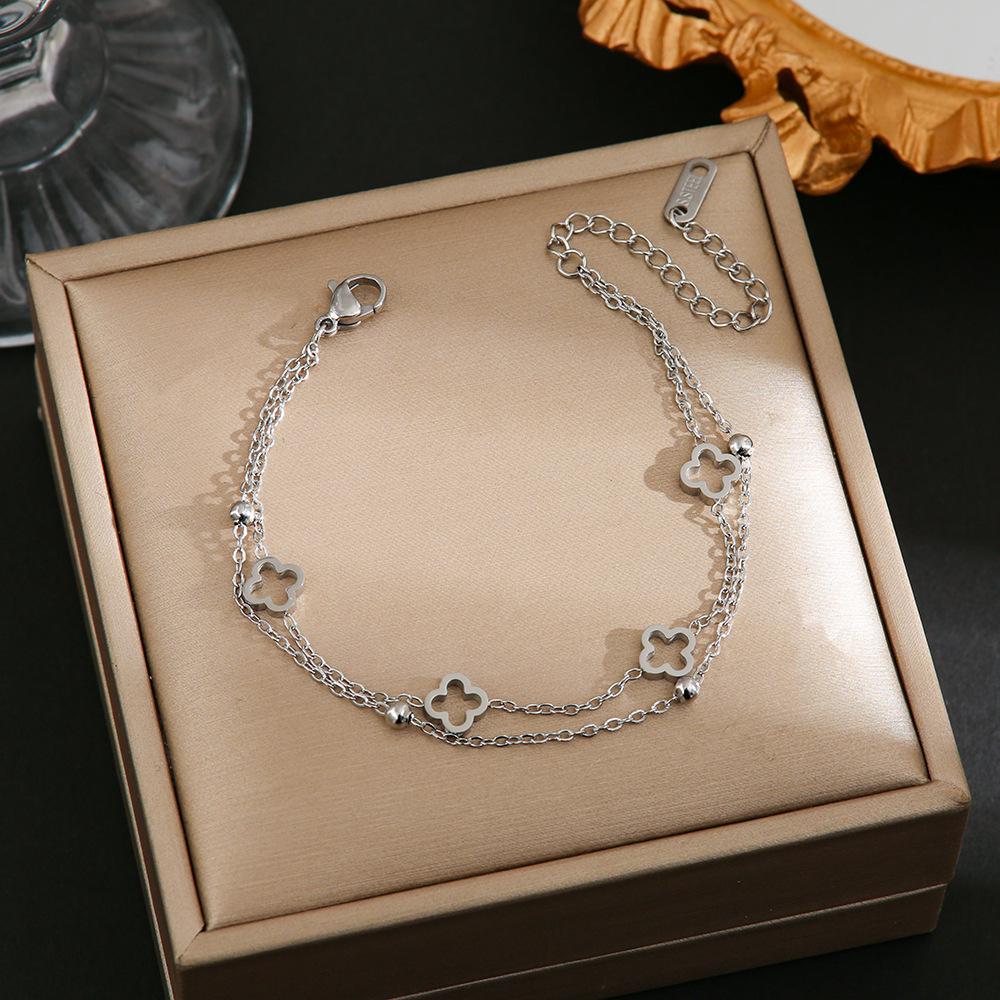Luxe Titanium Staal Vierbladig Klaver Armband in Koreaanse Stijl met Ingelegde Diamanten voor Vrouwen - Kleurvast