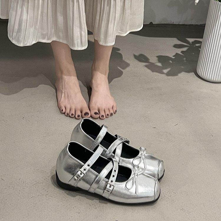 

Inner height increase 6cm red bow small single shoes women s spring and summer leather retro shallow mouth rivet ballet flat shoes women 40 серебряный