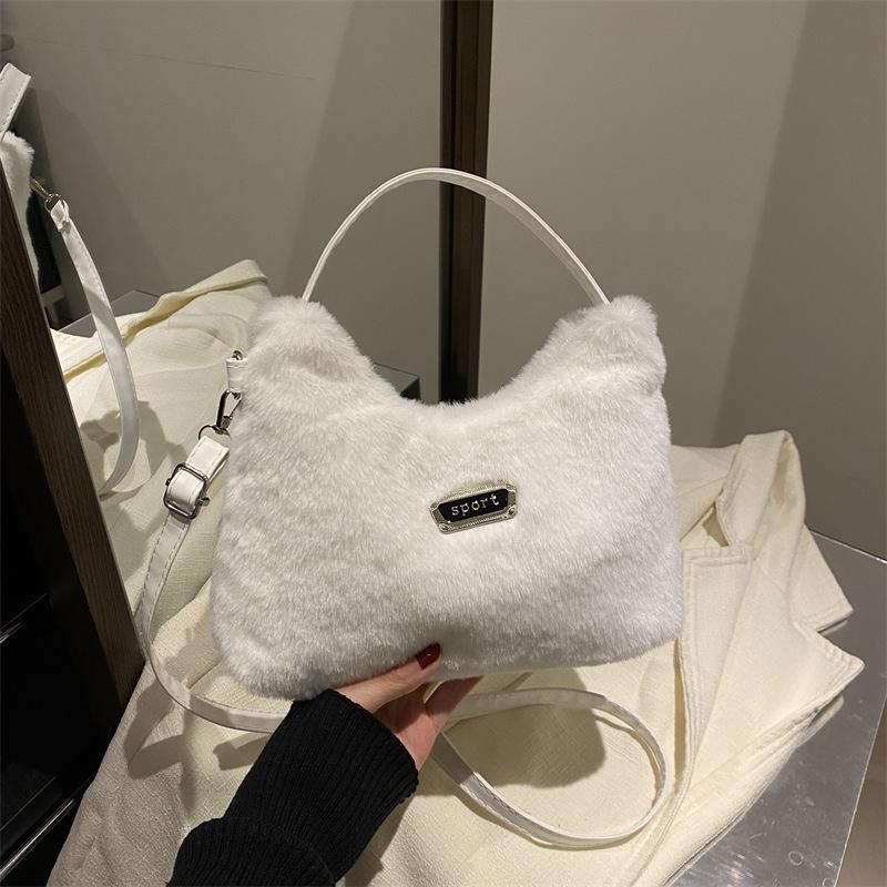 Women's bag autumn and winter cute plush handbag 2025 new foreign style versatile underarm bag niche design messenger bag