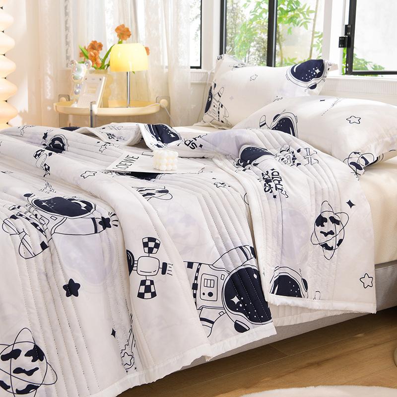 Summer Quilt Microfiber Lightweight Air Conditioner Quilt, Soft Skin-Friendly Breathable Thin Quilt for Bedroom Home Quilt (Pillowcase Need Order)