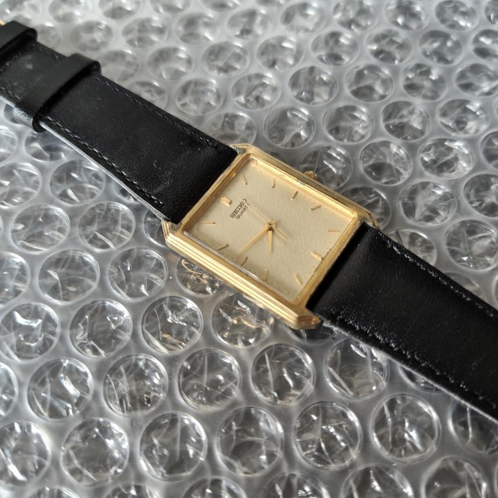 SEIKO Quartz Gold Dial Vintage Quartz Dress Watch for Men and Women [Working Condition] 9021-5310 (Management K26G)