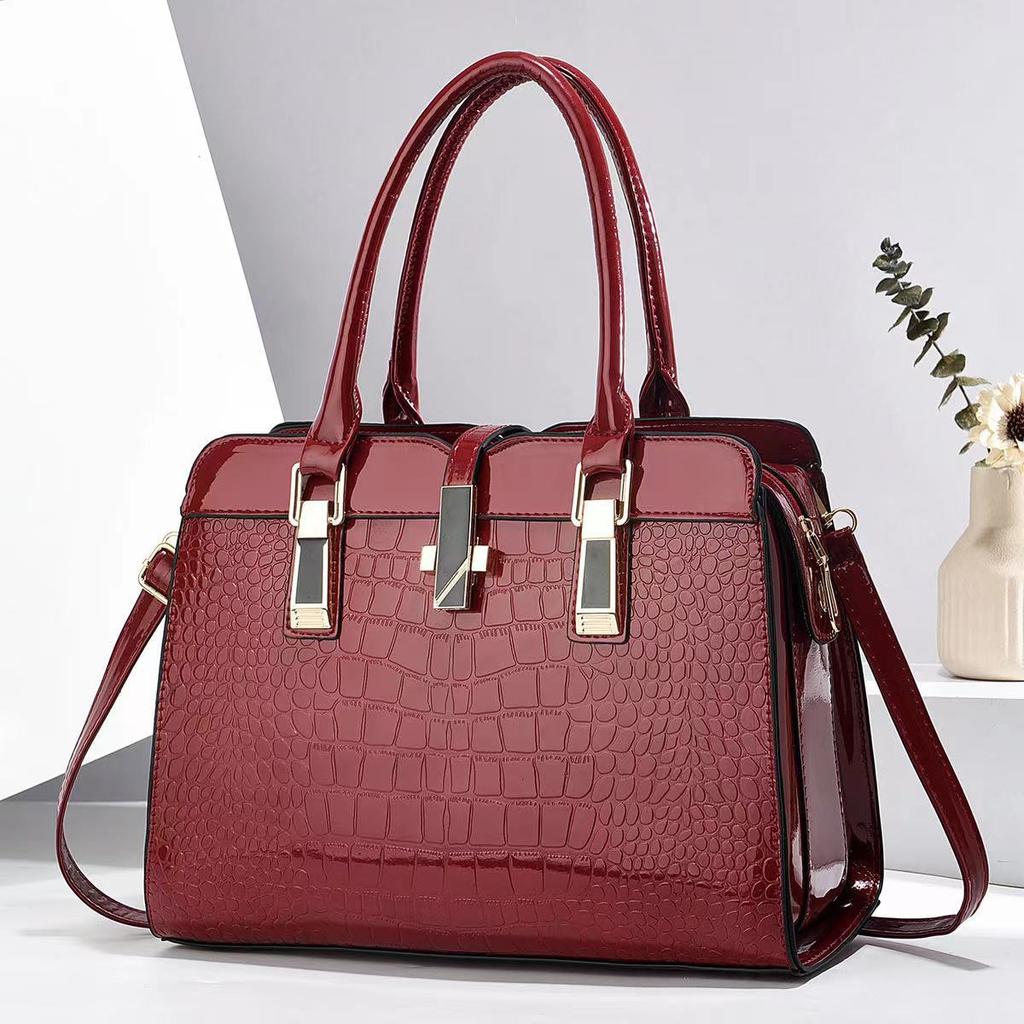 Women's Atmospheric Women's Crossbody Bag Fashion Tote Bag New Versatile Mom Bag Summer Shoulder