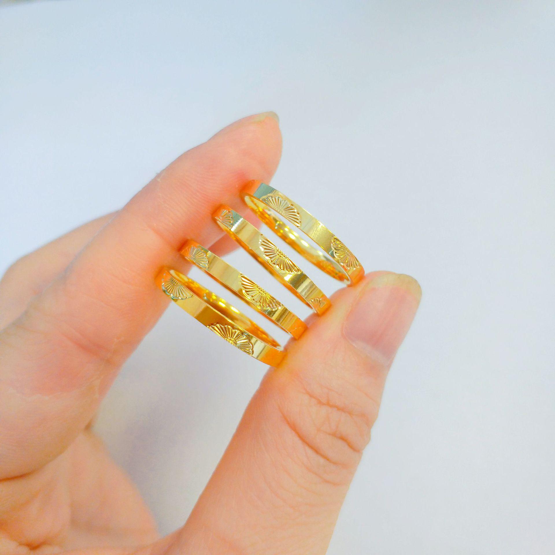 

Gold Daisy Chased Bracelet & Ring Set: Elegant Women s Light Luxury Jewelry
