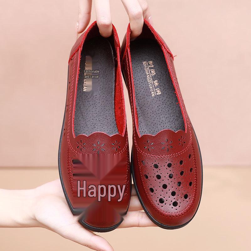 Mom's Summer Breathable Leather Sandals – Soft Sole, Non-Slip Flats for Middle-Aged & Elderly Women