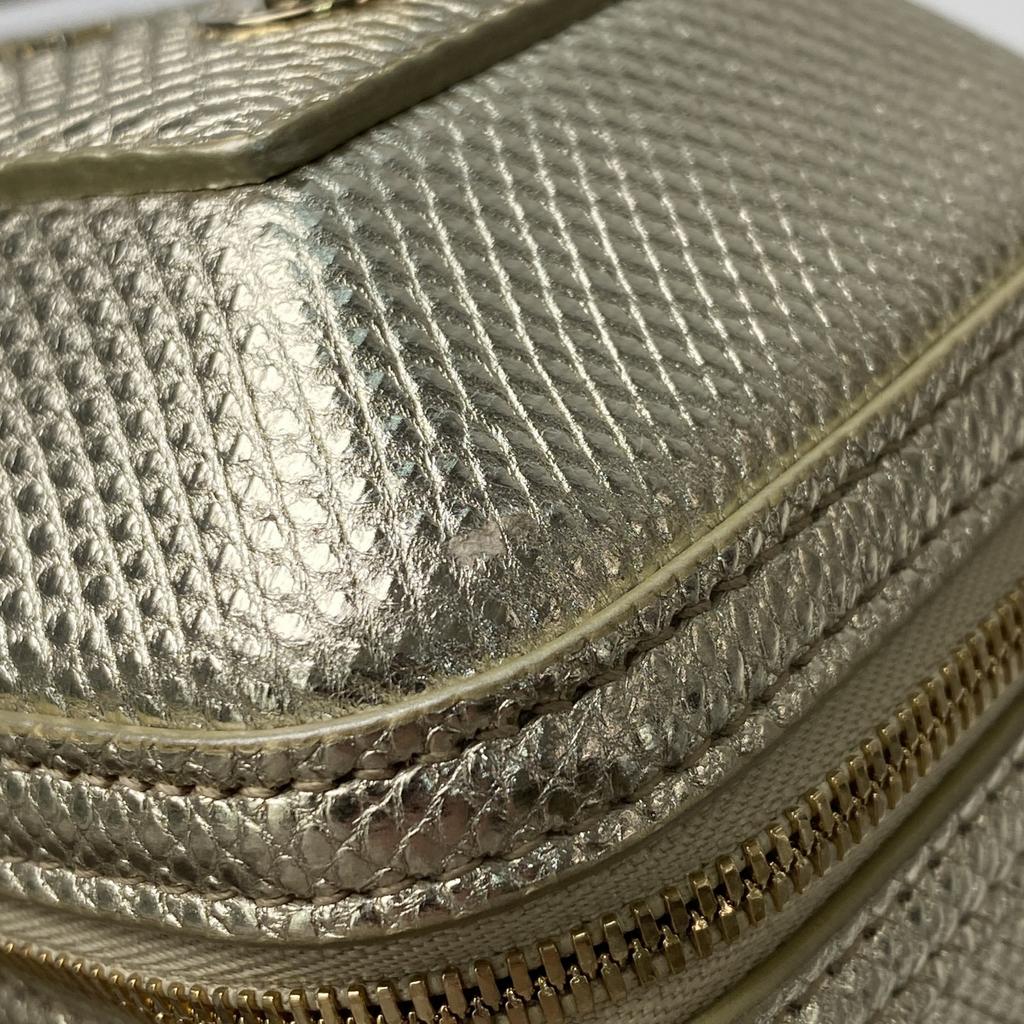 Używana torba na ramię BVLGARI złota skóra Kobiety