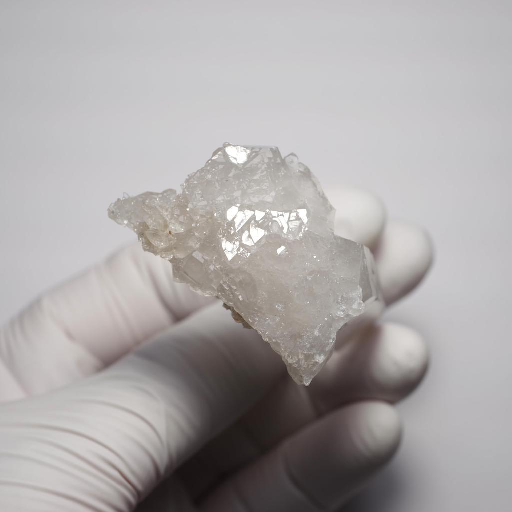 [N2 Stone Natural] Natural Quartz Crystal Cluster - Arkansas, USA - Specimen | (83 | "One-of-a-kind" Rough Stone: Approx. 42g, 39x25x59mm)