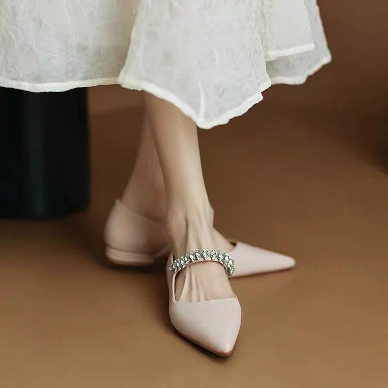 Популярные пикантные женские туфли на низком каблуке со стразами белые женские туфли с острым носком Grace лето 2024 новые свадебные туфли-лодочки для невесты 40 розовый 2493₽