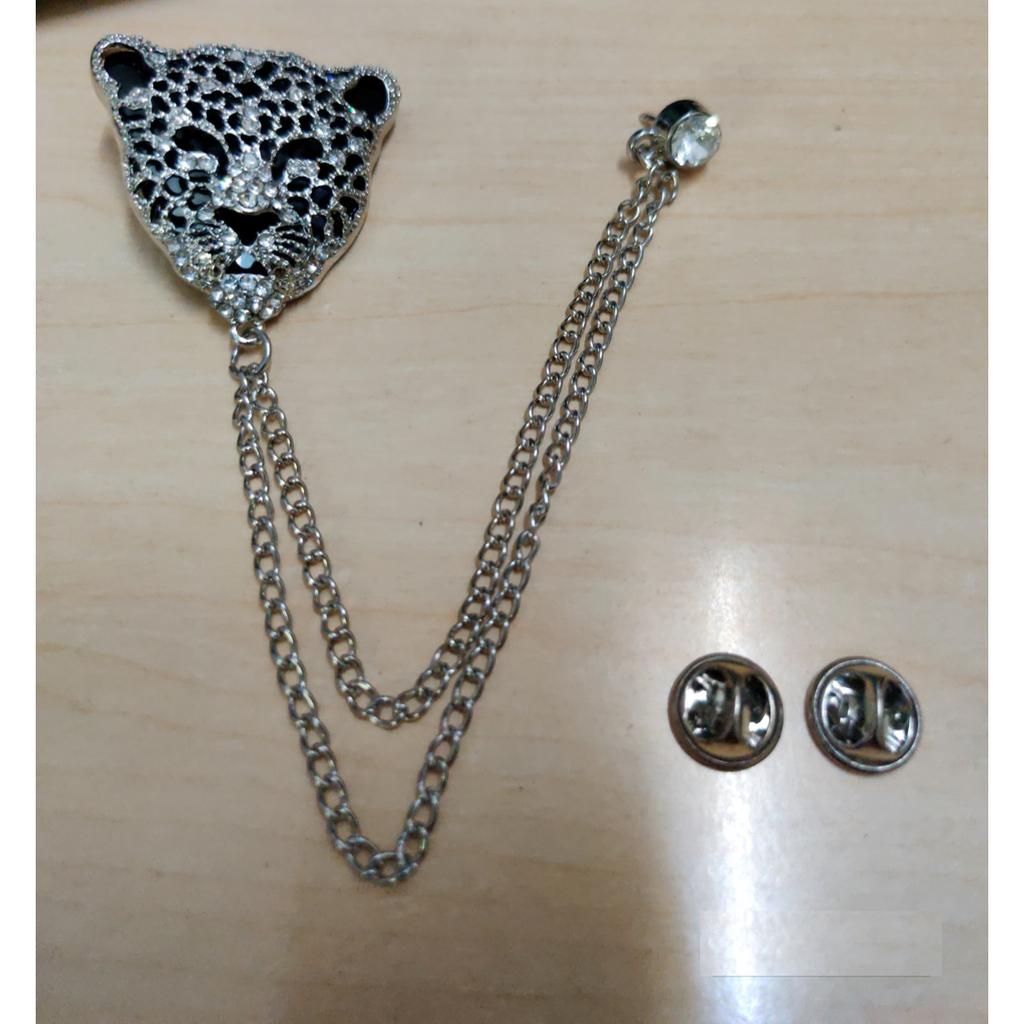 @ Lion Face Shaped Crystal Stone Brooch Pin White Color For Men Zr911-60%Off