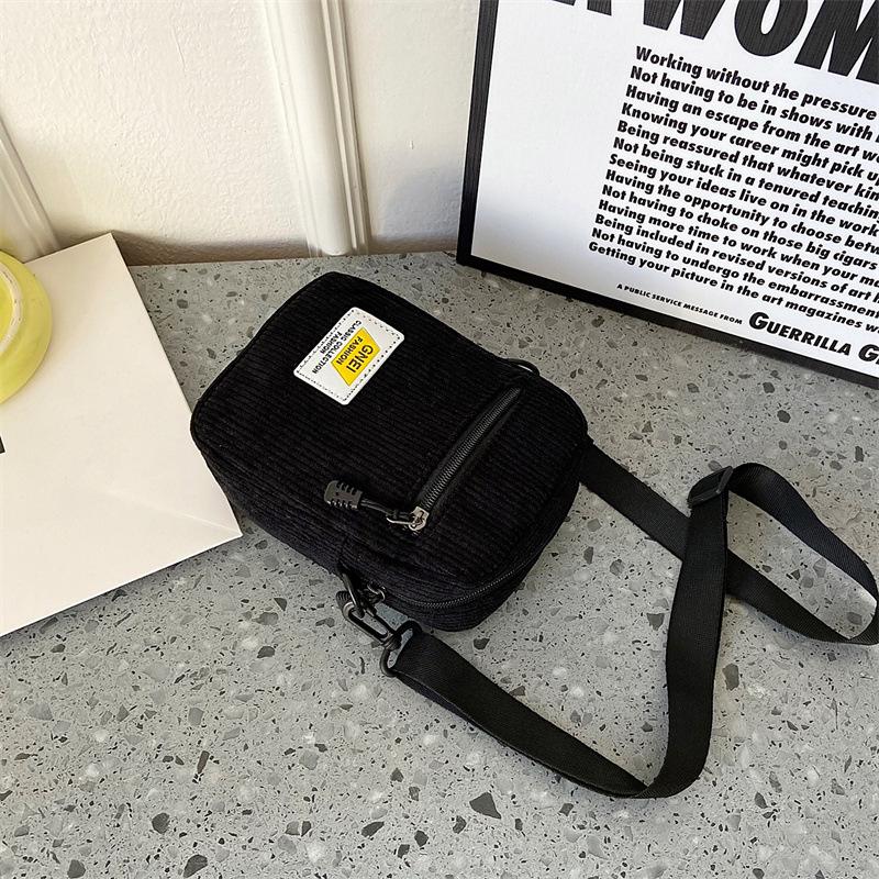 

Сумка для мобильного телефона холщовая сумка 2025 осень и зима новая женская сумка на плечо сумка-мессенджер женская сумка маленькая сумка мода зарубежный стиль женщины чёрный