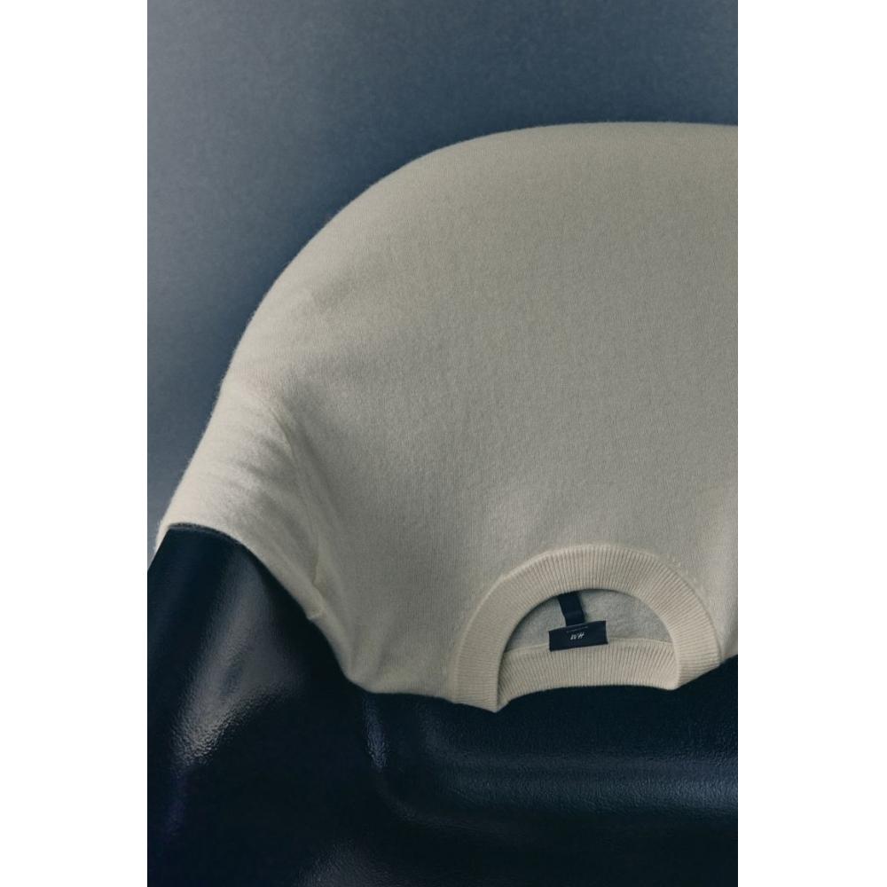 H M Regular Fit casHMere juMper wHite