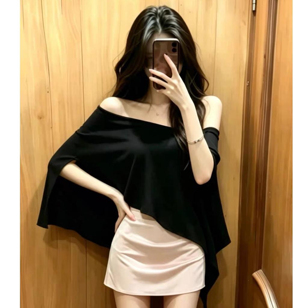 Black Slanted Shoulder Top, Hip-wrapped Short Skirt Temperament, Royal Sister Style, Unique and Beautiful Summer Small Suit, Thin Two-piece Set