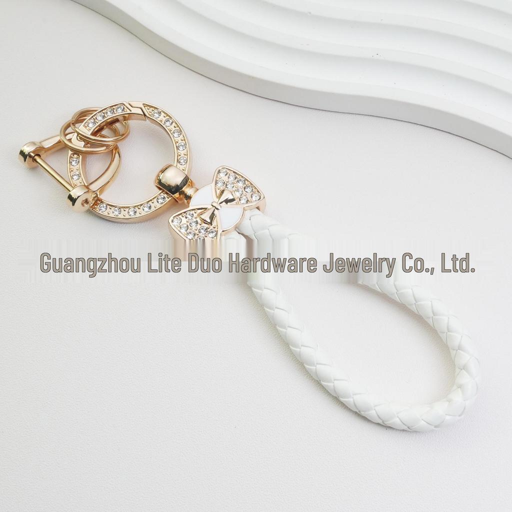 Rhinestone Horseshoe Keychain: Hand-woven Rope with Zinc Alloy Pendant, Anti-Lost Ring, Fashionable Car Key Accessory.