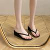 Designer Sommer Strand Dame Klips Tå Tøfler Mote Utendørs Slip On Kilehæl Slides Kvinnelige Flip Flop Sko