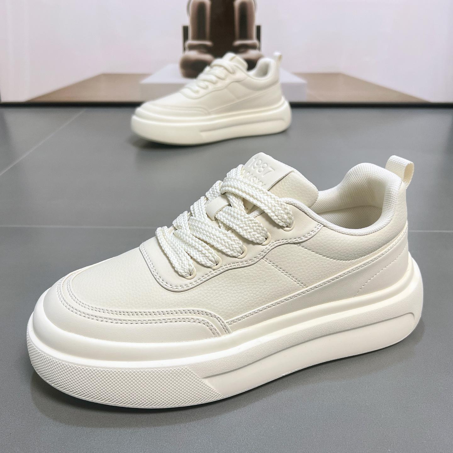

2026 winter new velvet men s shoes platform casual shoes versatile Korean version of student sports shoes plus cotton board shoes 44