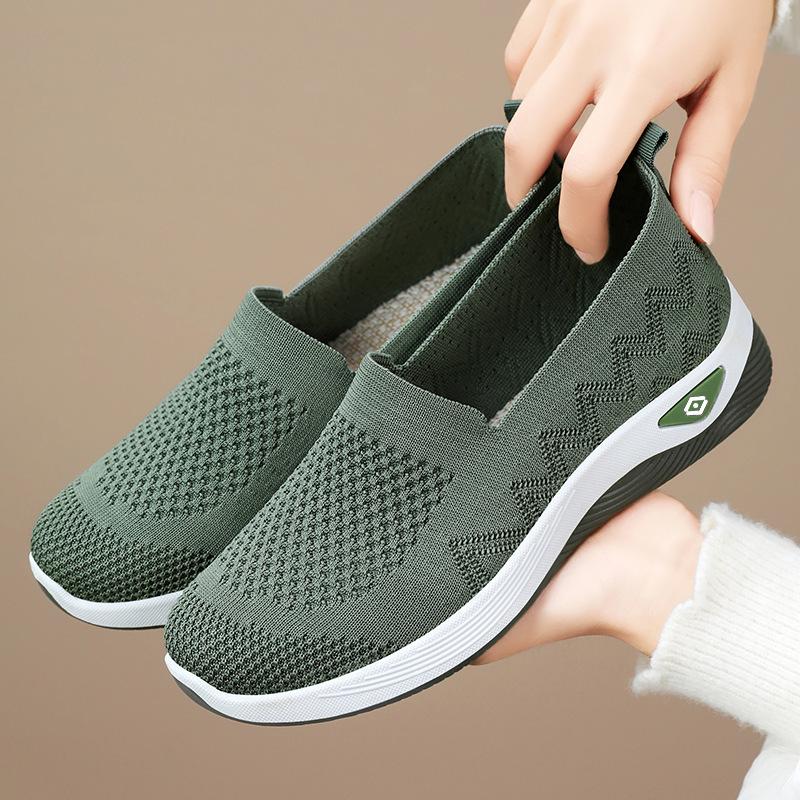 Shoes women's shoes flying woven shoes breathable casual shoes one pedal mother shoes cloth shoes flat single shoes