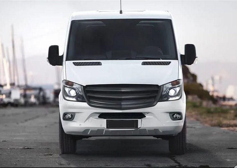 

Решетка Exclusive 2013-2018 гг. (под покраску) для Mercedes Sprinter W906