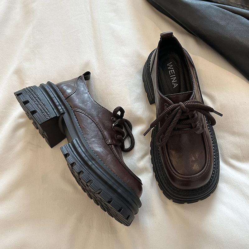 

Женские лоферы на платформе весна 2025 новый ветер шнуровка маленькие кожаные туфли черные маффины одинарные туфли один педаль 40 коричневый