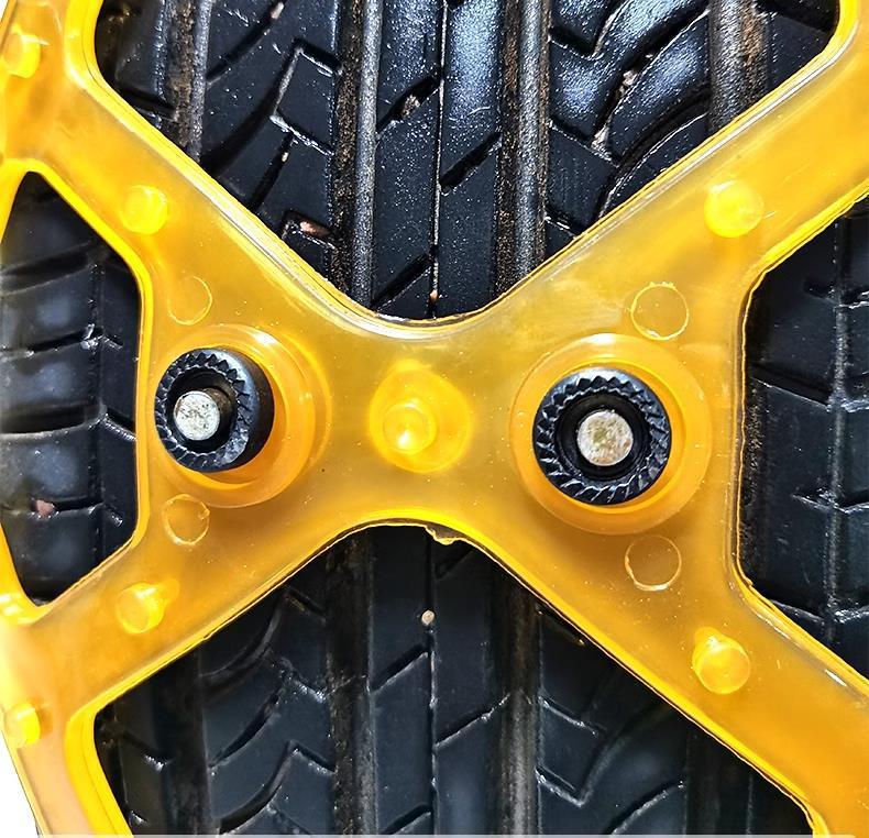Universal Anti-Skid Snow Chains for Car, Van, SUV - Durable Cow Tendon, Wear-Resistant, Suitable for All Four Wheels