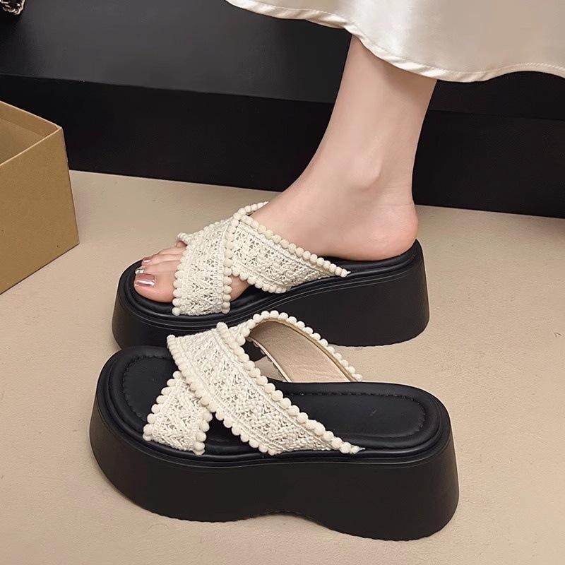 Factory Direct Sales Thick-soled Heightened Cross-strapped Cool Slippers for Women's Summer Wear 2025 New Spring Beach Vacation Sandals