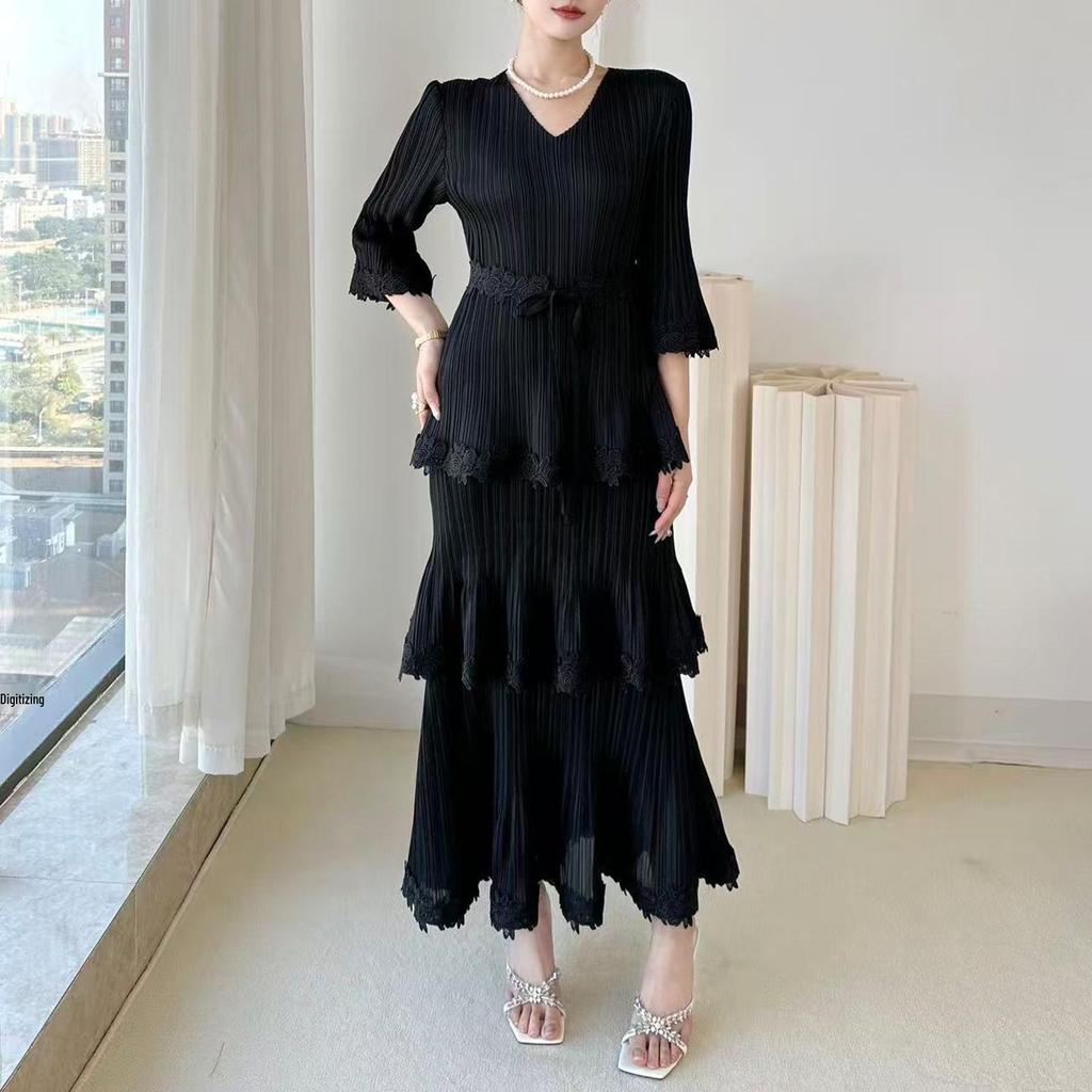 Miyake 2026 High-End V-Neck Tie-Up Layered Midi Dress