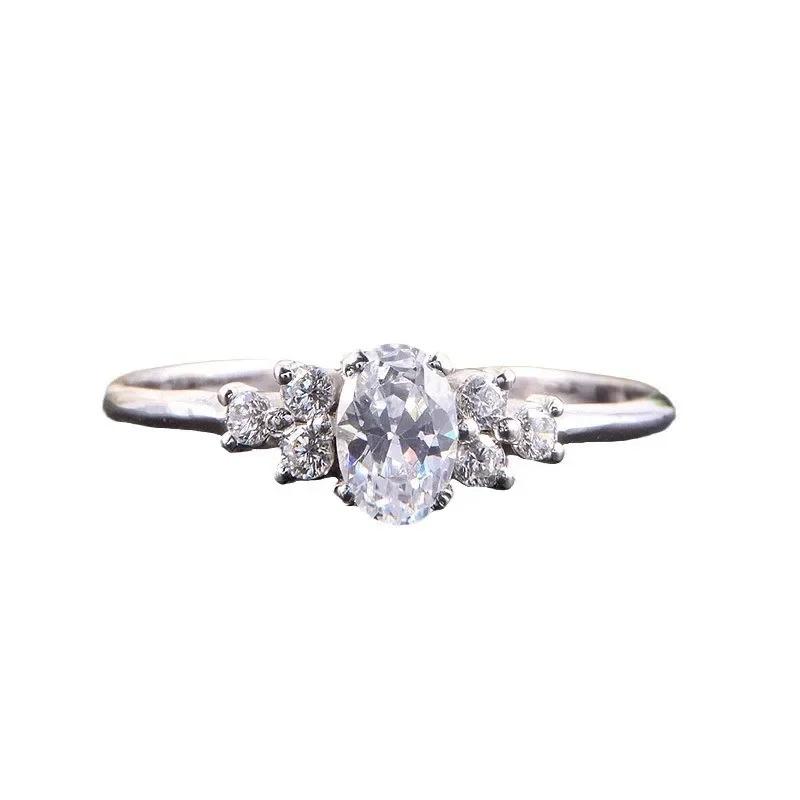 Elegant Lady Oval Shape Zirconia Ring for Engagement Ceremony Timeless Jewelry for Wedding Fashion Finger Accessories