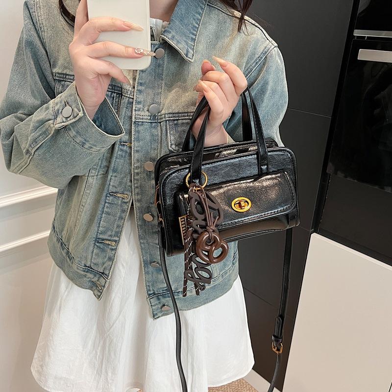 

Маленькая сумка женская новая модная на плечо, сумка-мессенджер женская, портативная маленькая сумка no pendant