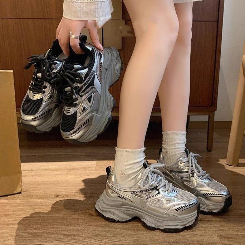 Daddy Shoes Girl 2025 New Popular Autumn and Winter Fleece Two Cotton Shoes Versatile Thick-soled Height-increasing Casual Sneakers