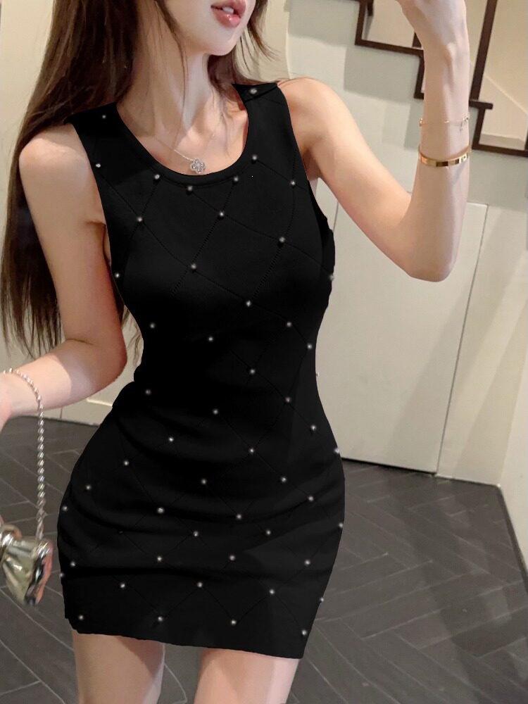 French Luxury Knit Nail-Drill Vest Dress: Women's Summer Hip-Hugging Short Skirt