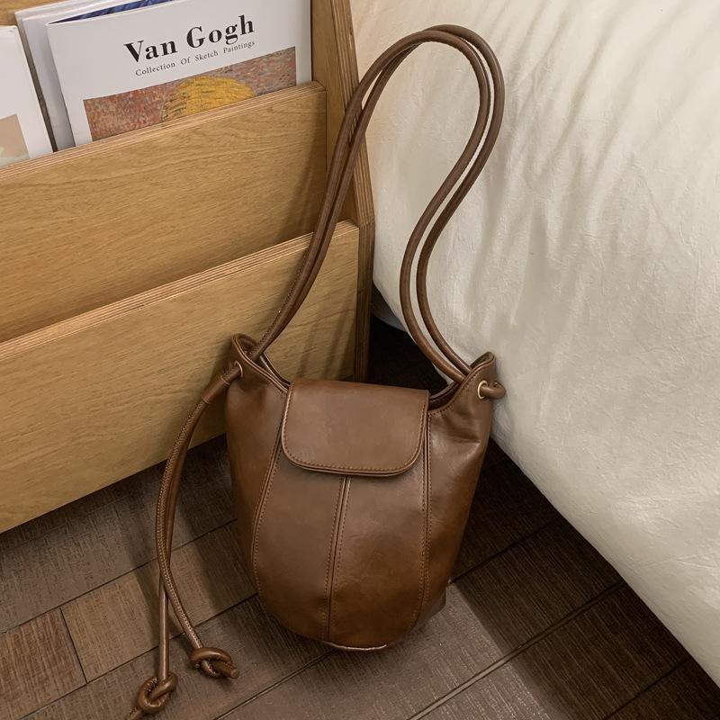 Bucket Bag with Pumpkin Pattern - High-end and Niche Design, Single Shoulder with Underarm Strap Accessory Bag