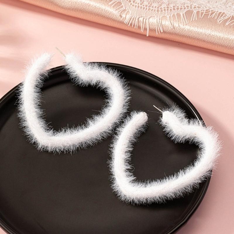 Plush Heart Hoop Earrings Exaggerated Dangle Earrings Fashion Piercing Earrings Punk Ear Stud Simple Jewelry Gift