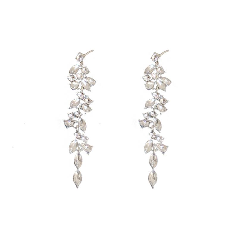 Silver Needle Super Flash Diamond Leaf Fringed Stud Earrings Temperament Earrings Women's Niche Design Earrings Light Luxury High Sense