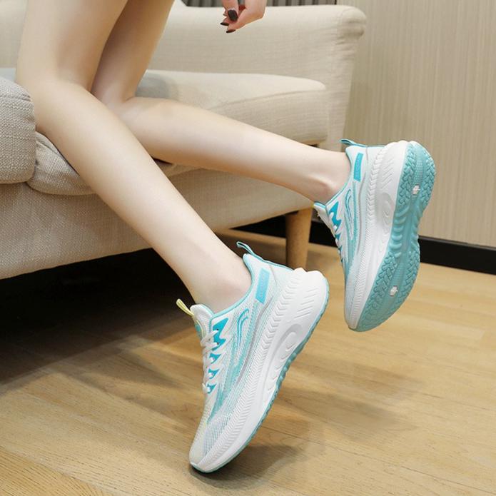 Mode Sommer Atmungsaktives Mesh Neue Sneaker Sportschuhe Damenschuhe Freizeit Laufen Weiße Schuhe Homme Schuhe Sneaker Damen 2513