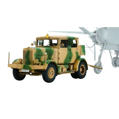 

Tamiya 1/48 Military Miniature Series No.93 German Army Heavy Traction Vehicle SS-100 Plastic Model 32593