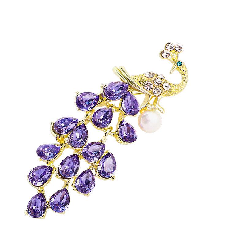 Autumn and winter coat jacket pearl brooch high-end personalized diamond-encrusted peacock brooch crystal brooch spot