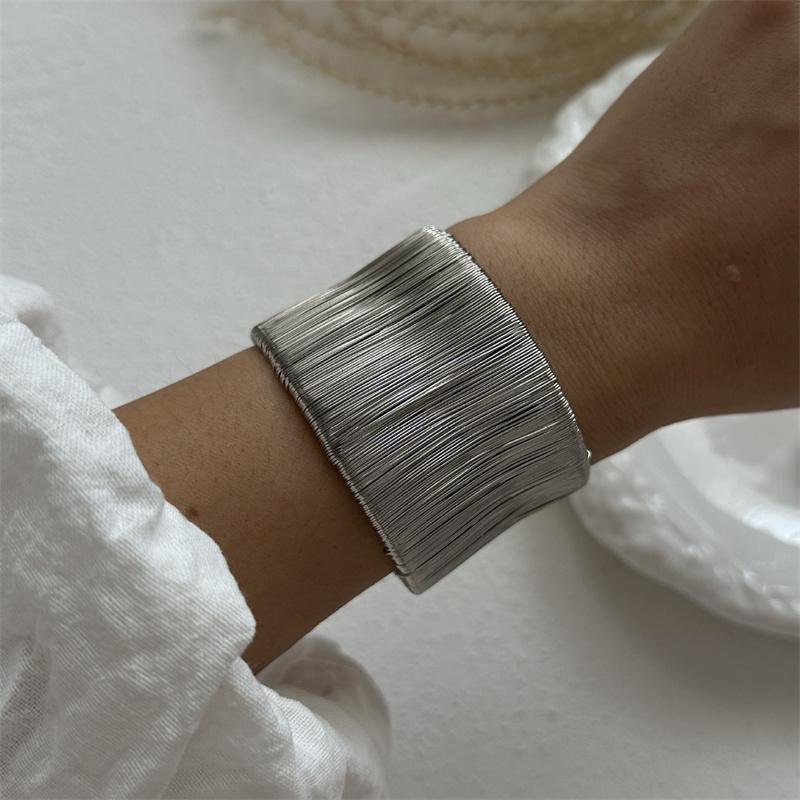 Classic Punk Wide Open Cuff Bracelet Bangle For Women Men Gold Color Punk Metal Wire String Exaggerated Bracelets Charm Jewelry