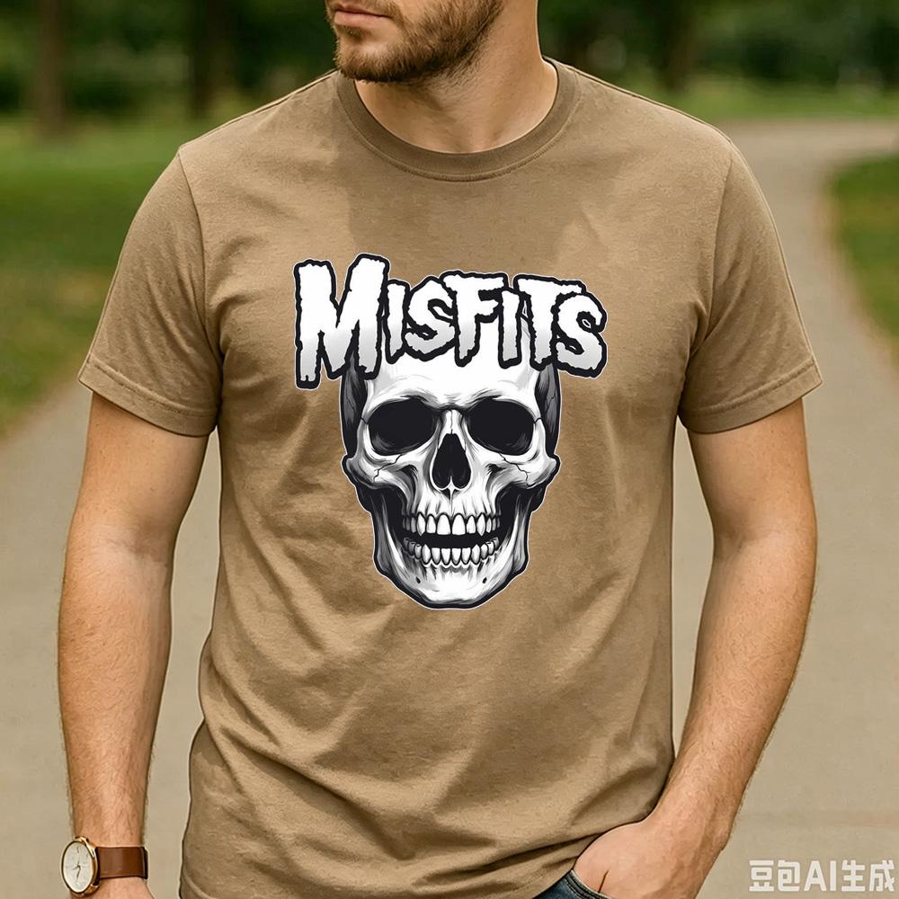 Vintage Misfits Skull T Shirt Rock Band Horror Punk Music Fan Gift Unisex Graphic Crewneck Retro Streetwear Pullover Top