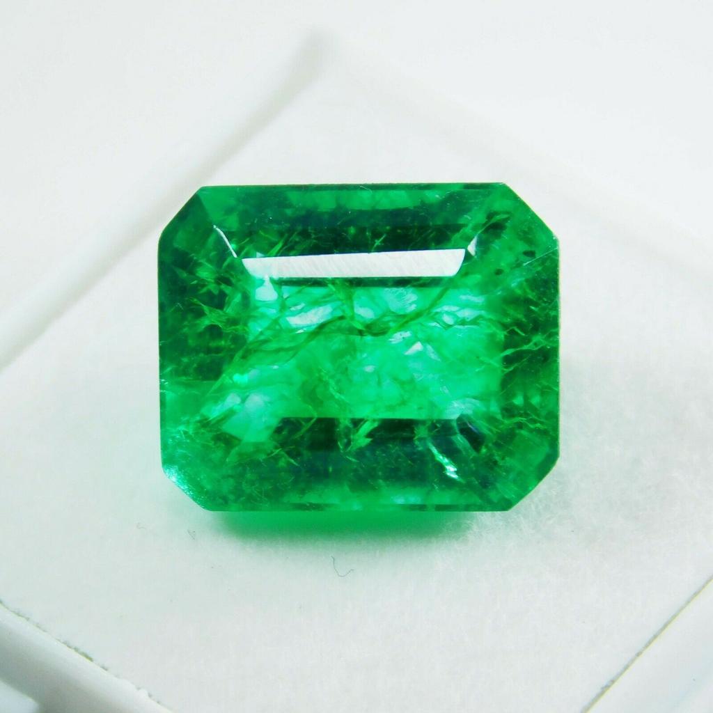 Natural Green Emerald Loose Gemstone Untreated 7.65 ct Emerald Cut for Jewelry Making and Crafts