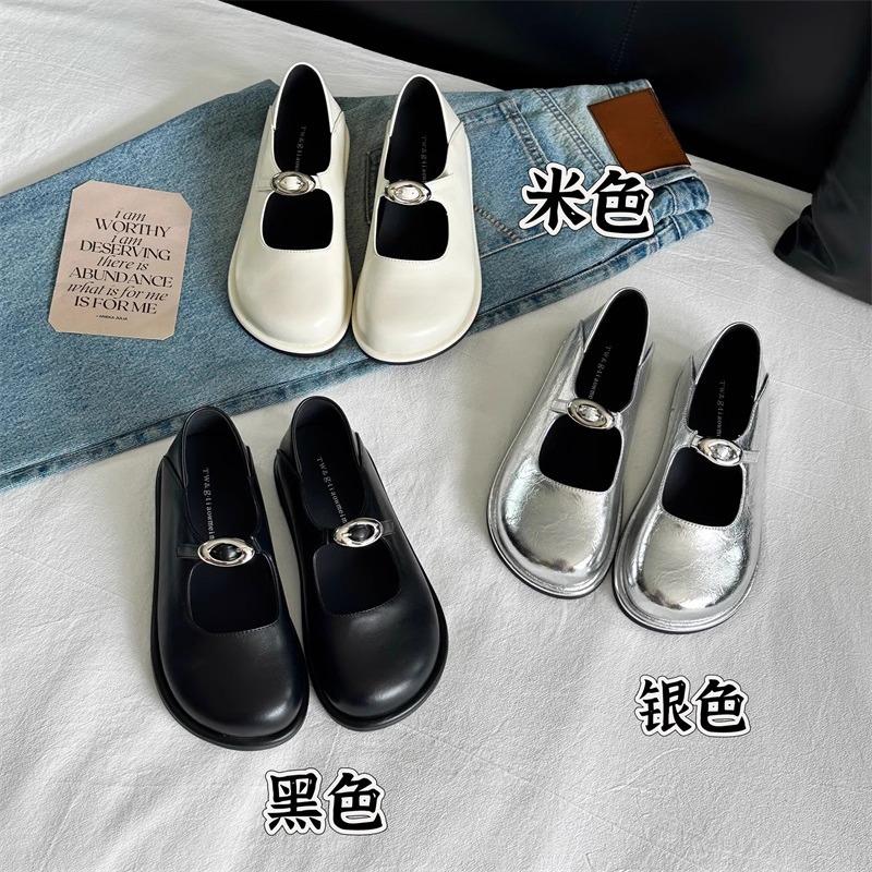 2025 Summer New French Square Head Mary Jane Shoes Comfortable Small Leather Shoes Women Wear Versatile Fashion Light Mouth Single Shoes
