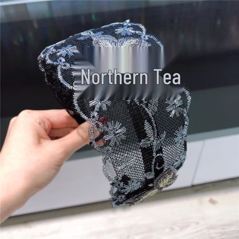 

Объемная повязка на голову с бабочкой и зубчиками - Нескользящая, с широкими полями для женщин среднего и пожилого возраста (Универсальный аксессуар для волос 4560 для взрослых)