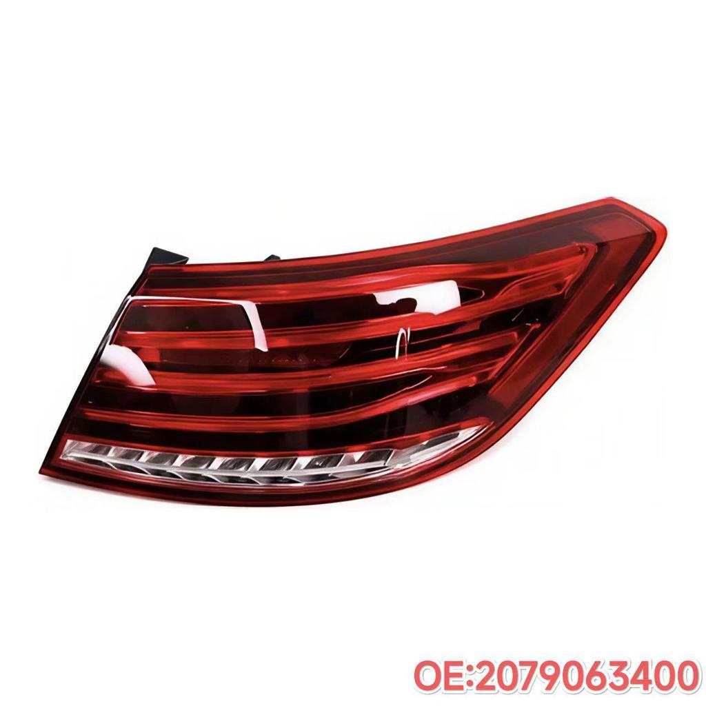 14-16 Mercedes-Benz W207 Rear Taillight Assembly: Inner Brake & Reversing Light (2079063300)