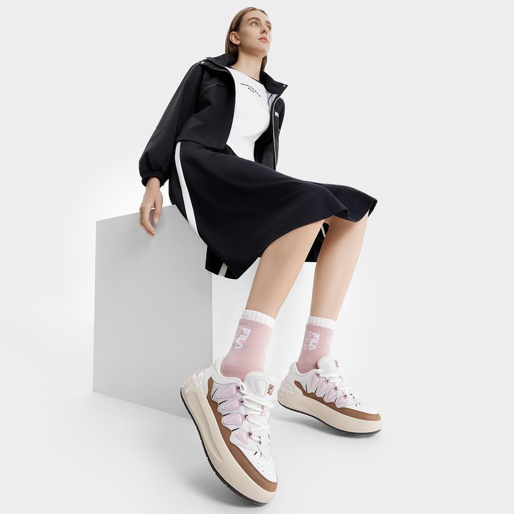 FILA Carrot 2 Fashion Thick Sole Height Increasing Cute Non-Slip Shock Absorbing Wear-Resistant Low-Top Sneakers Women sneakers F12W431212FBT